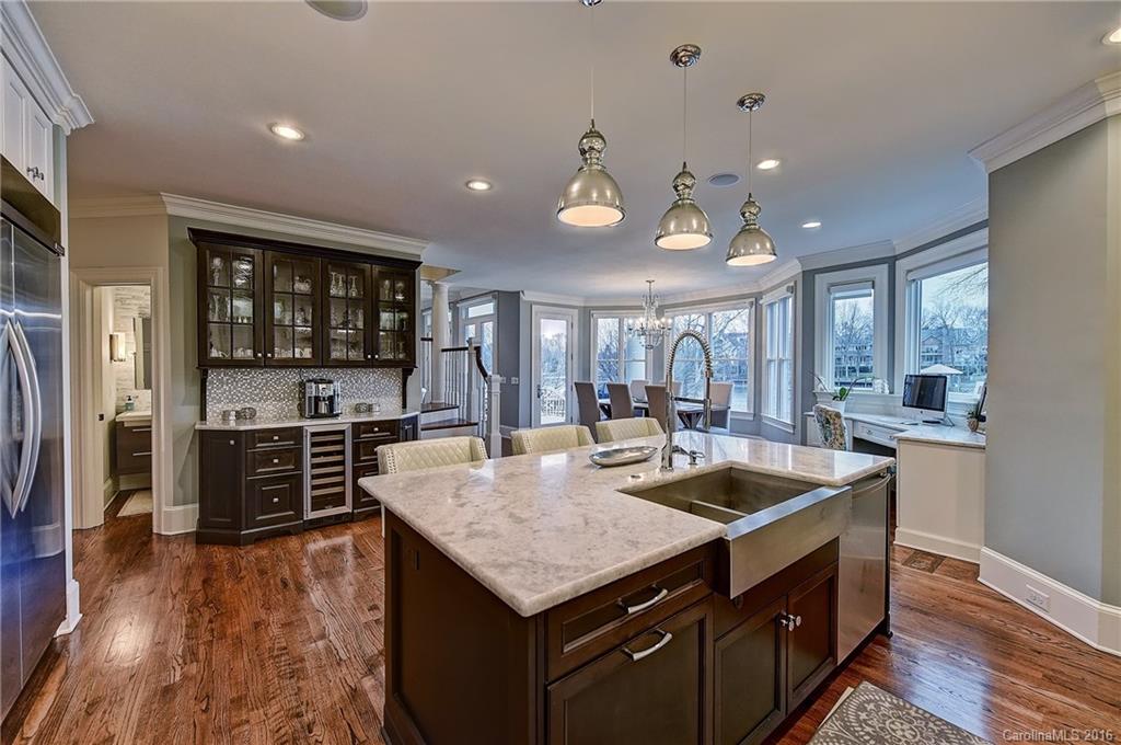 The Peninsula - Residential