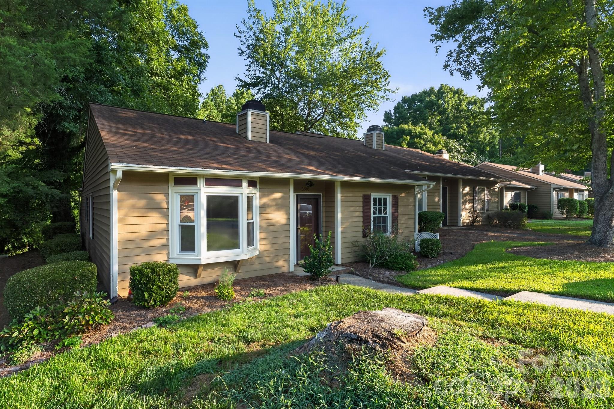8316 Summerglen Circle