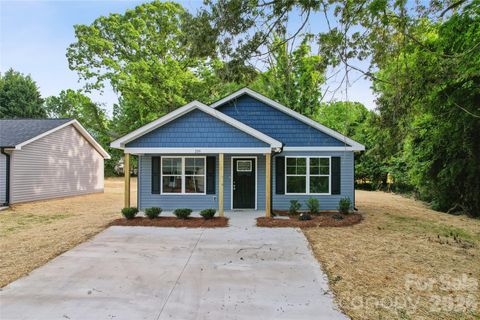 Photo of 209 W 17th Street, Kannapolis, NC 28081 (MLS # 4381199)