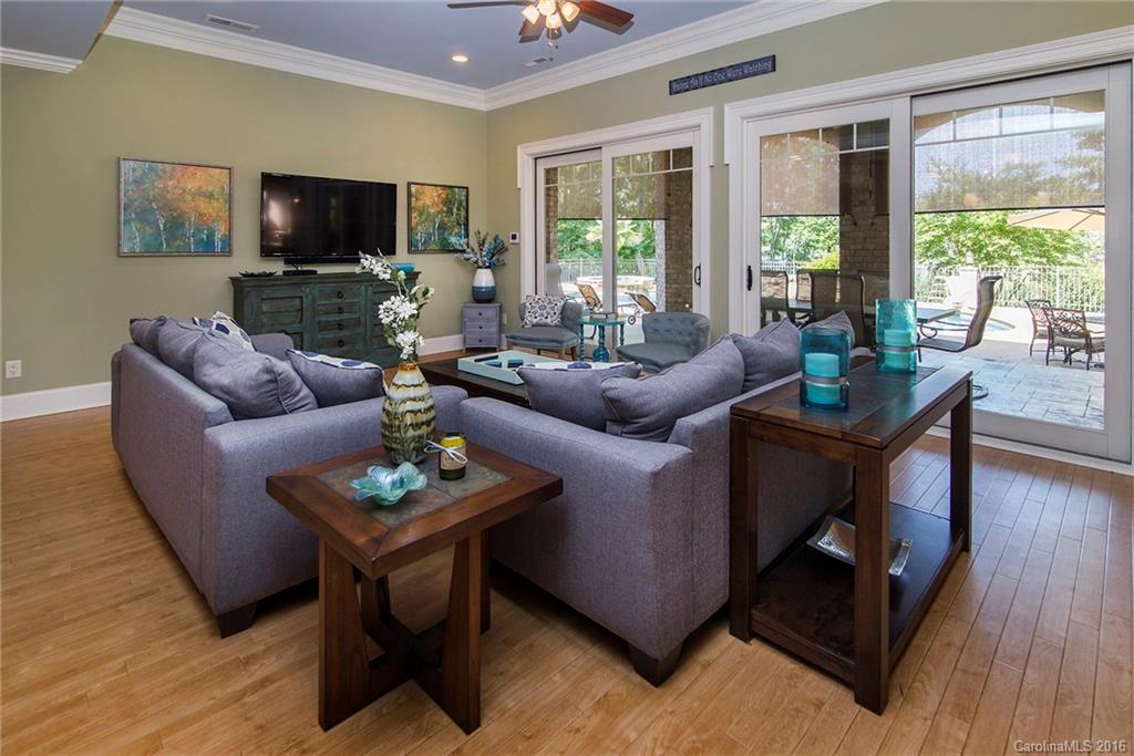 Pebble Bay - Residential