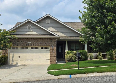 Photo of 7231 Kenyon Drive, Denver, NC 28037 (MLS # 4417449)