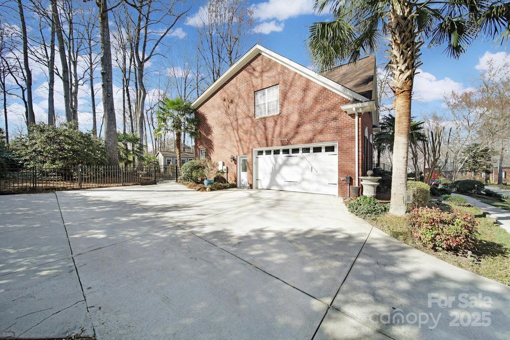 listing image 42