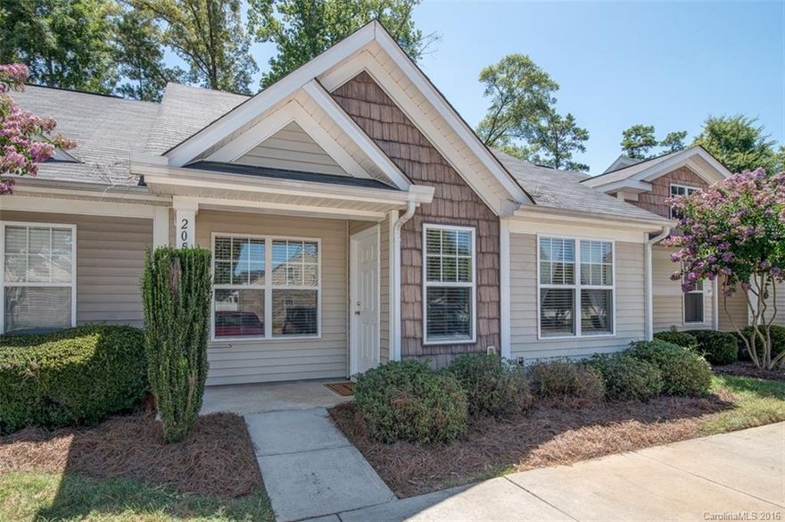 Charming Garden condo just a quick bike ride from Lake Wylie. Open floor plan with vaulted ceilings and updated kitchen. Newly re-finished deck and covered front porch. Community has a pool and is walkable to much of what "Lake Life" has to offer. Layout could work well for roommate situation. Amazing deal for the location and SC taxes.