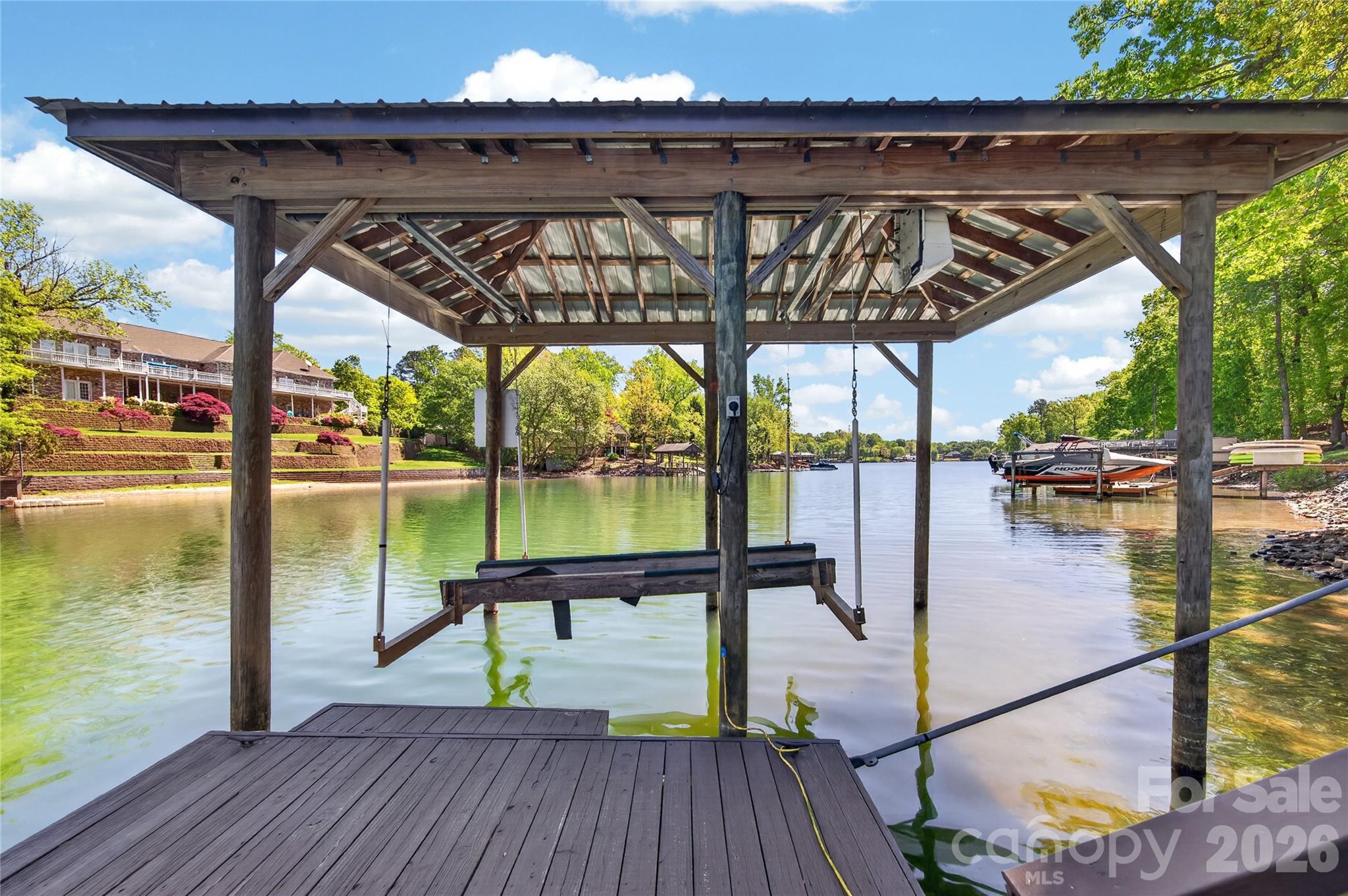 Tega Cay - Residential