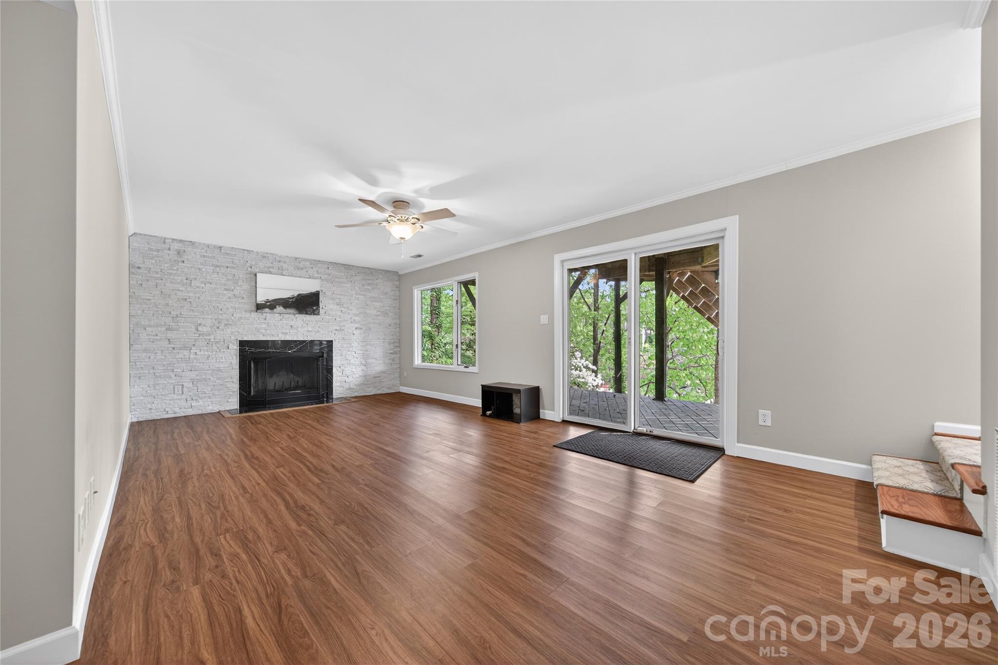 Tega Cay - Residential