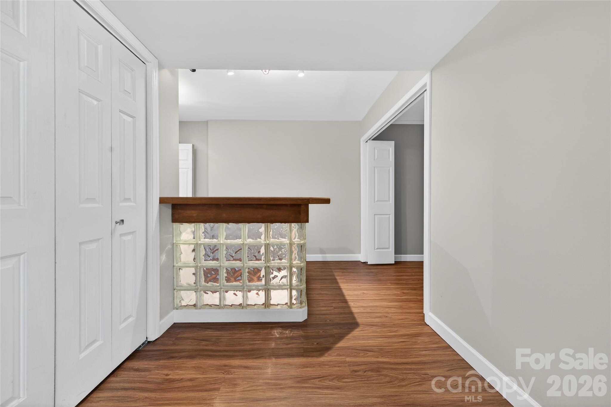 Tega Cay - Residential