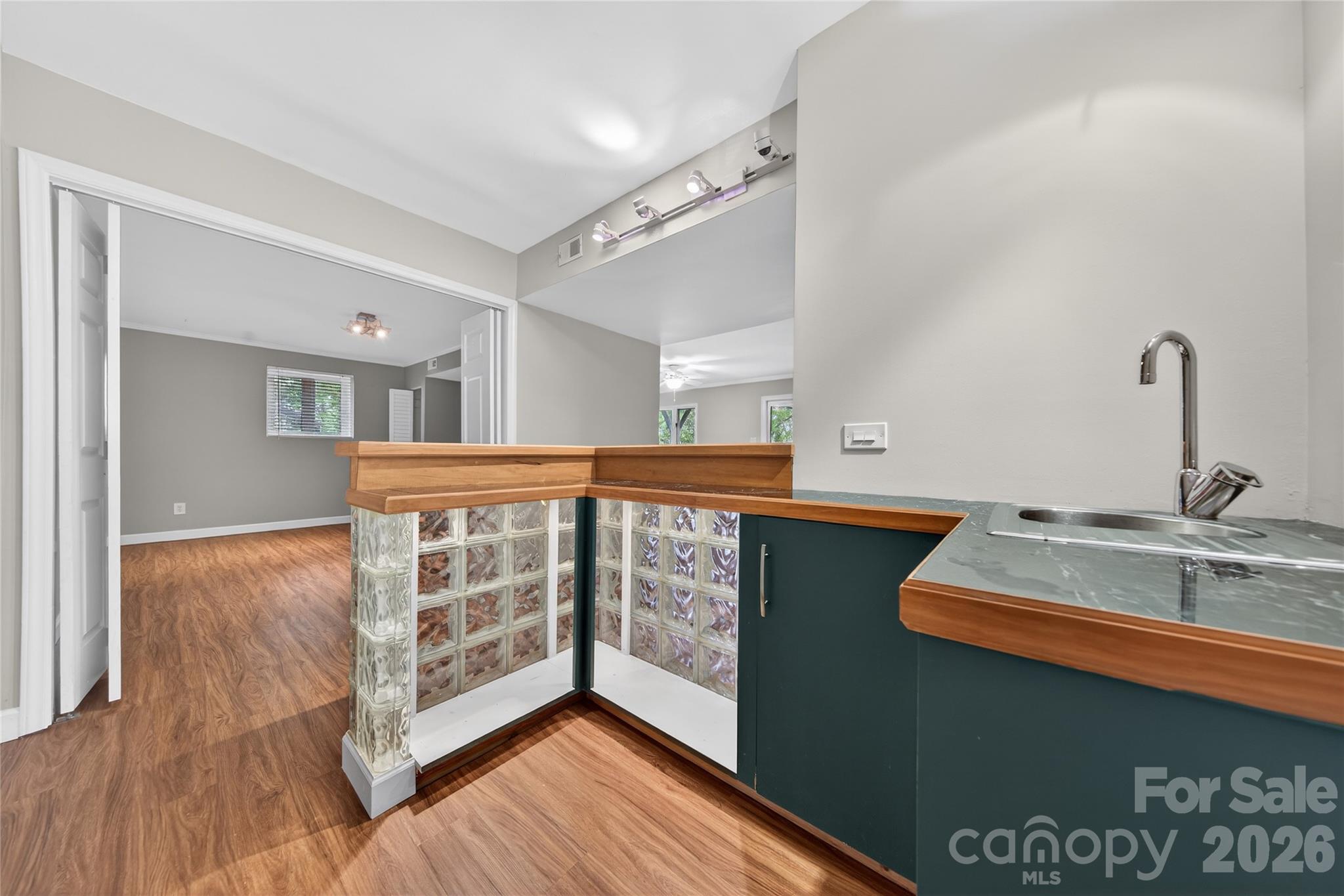 Tega Cay - Residential