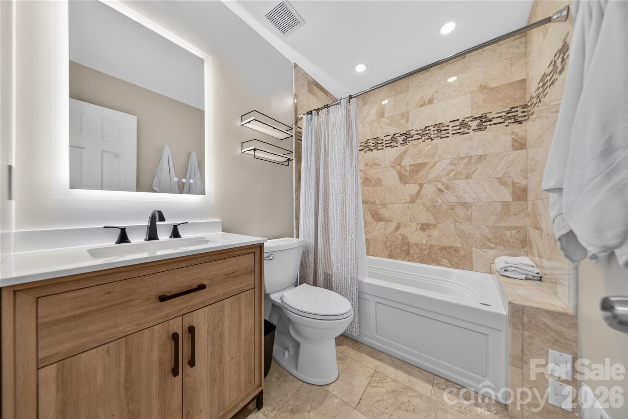 Tega Cay - Residential