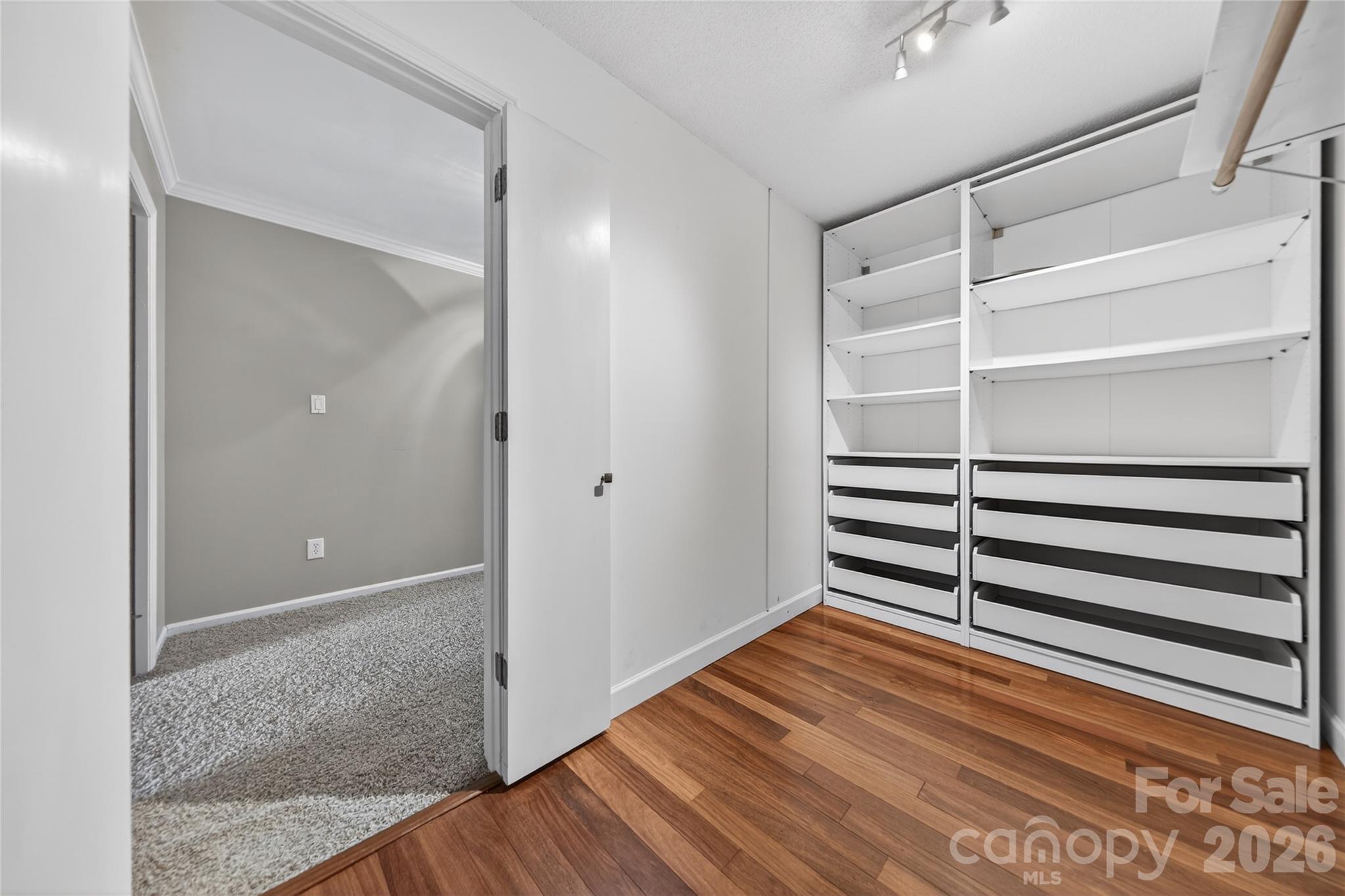 Tega Cay - Residential