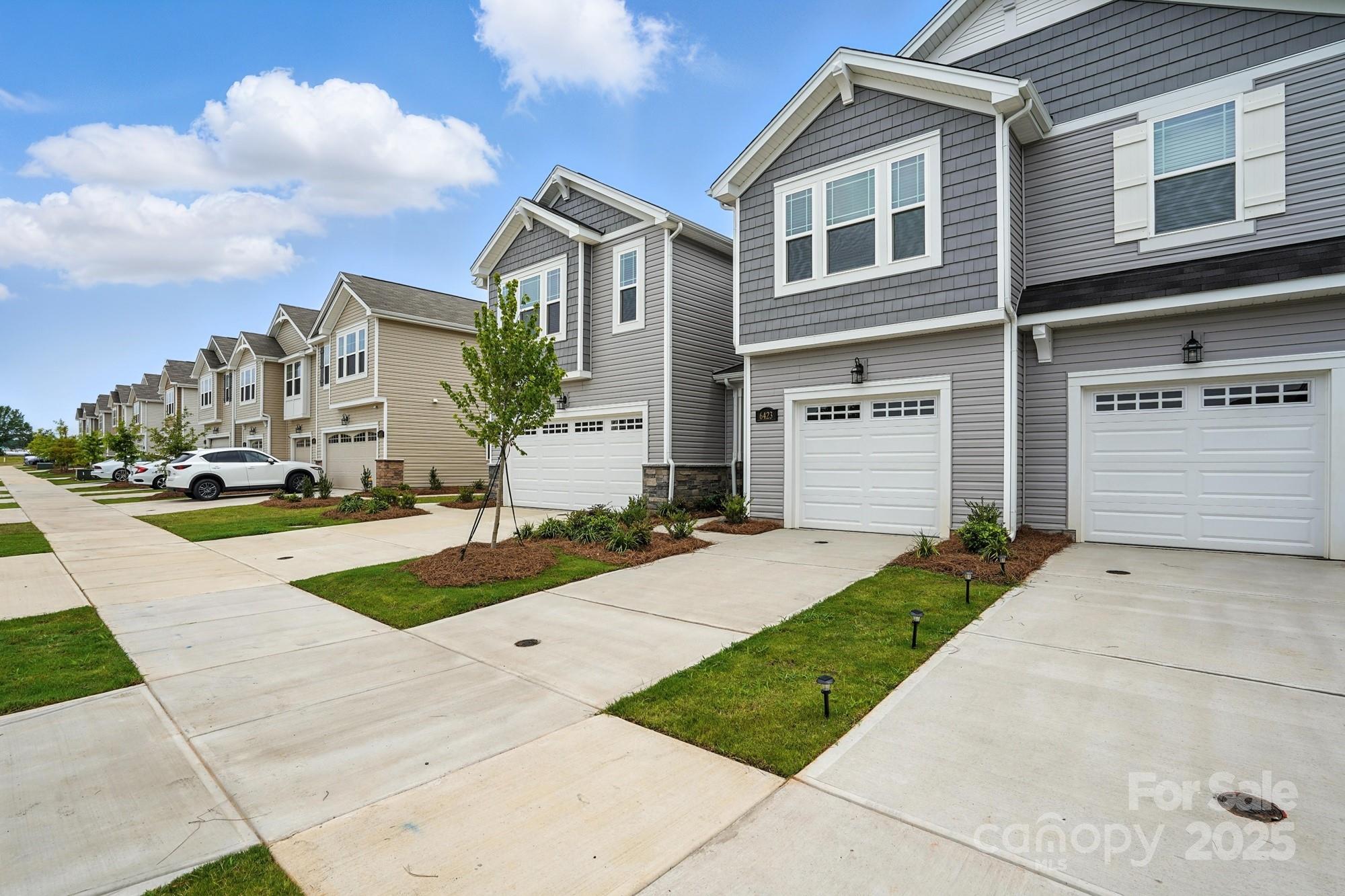 6423 Mallow Crossing Lane
