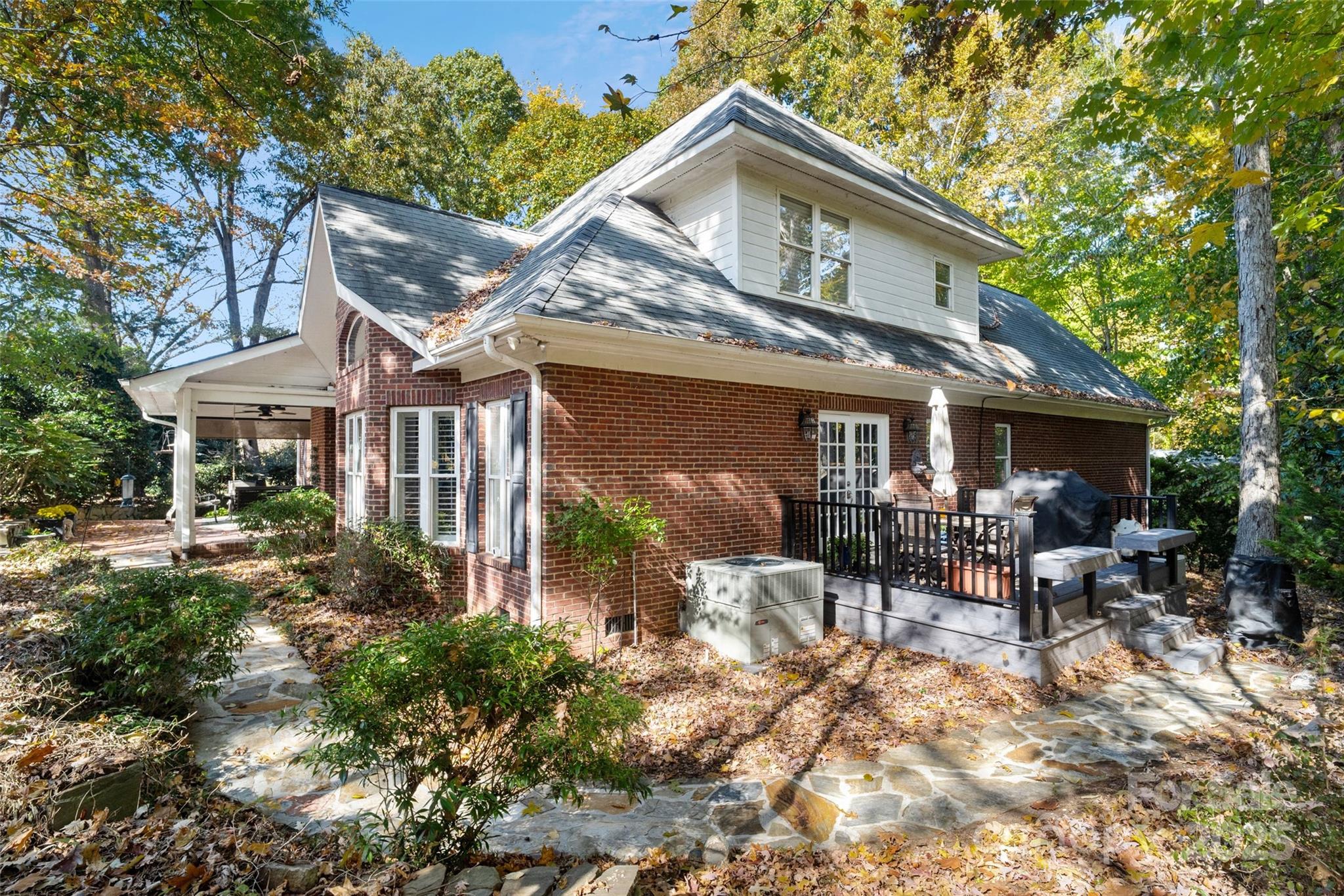 River Hills - Residential