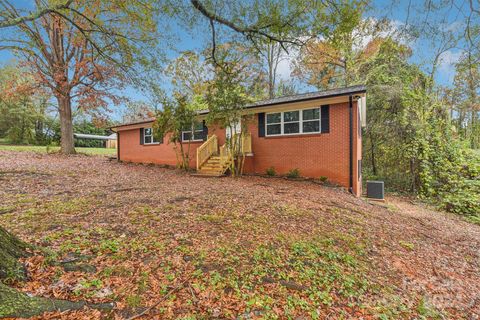 A home in Hickory