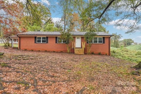 A home in Hickory