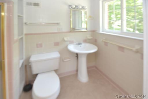 Hillcrest - Residential Lease