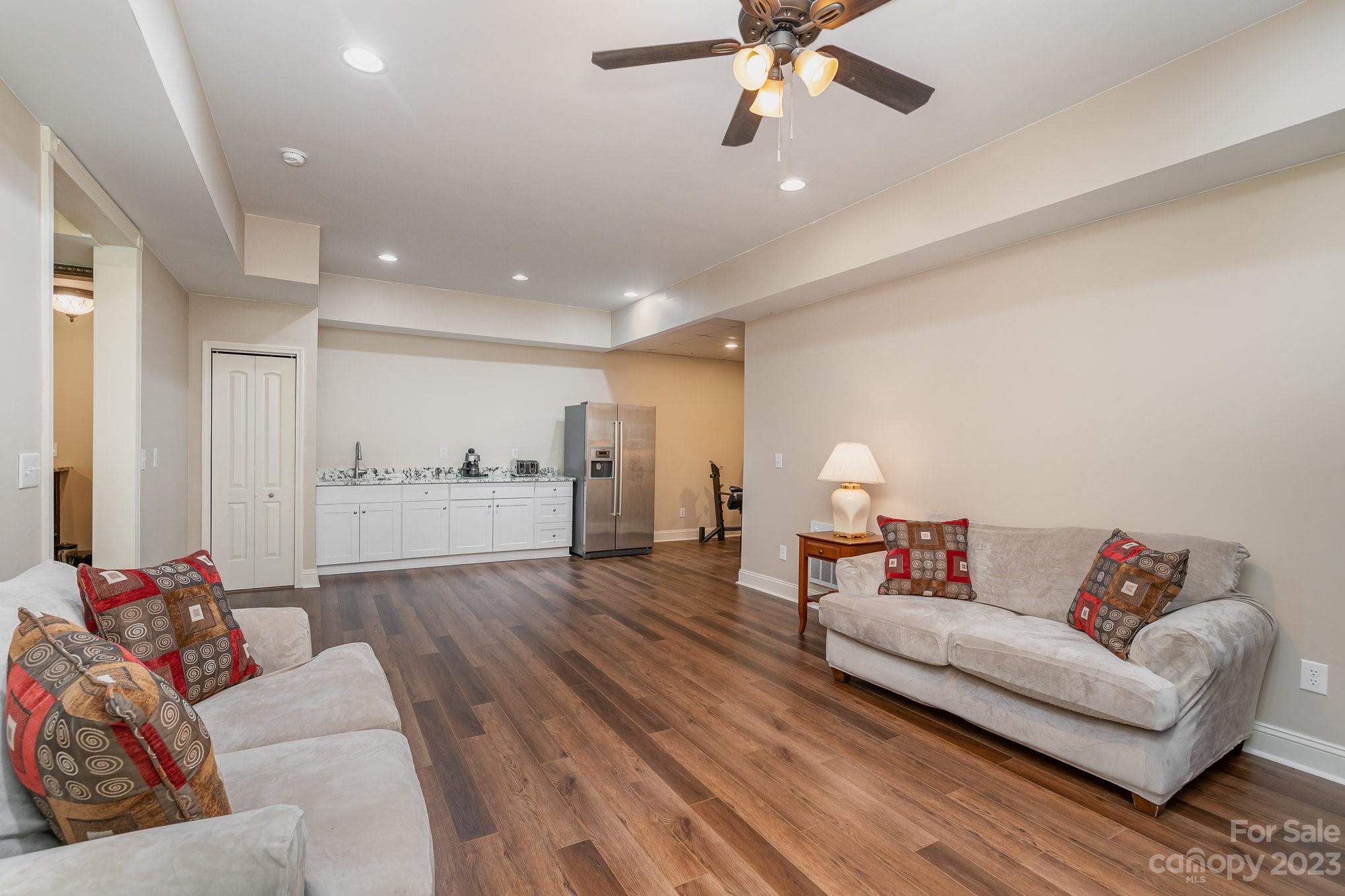 Carolina Coves - Residential