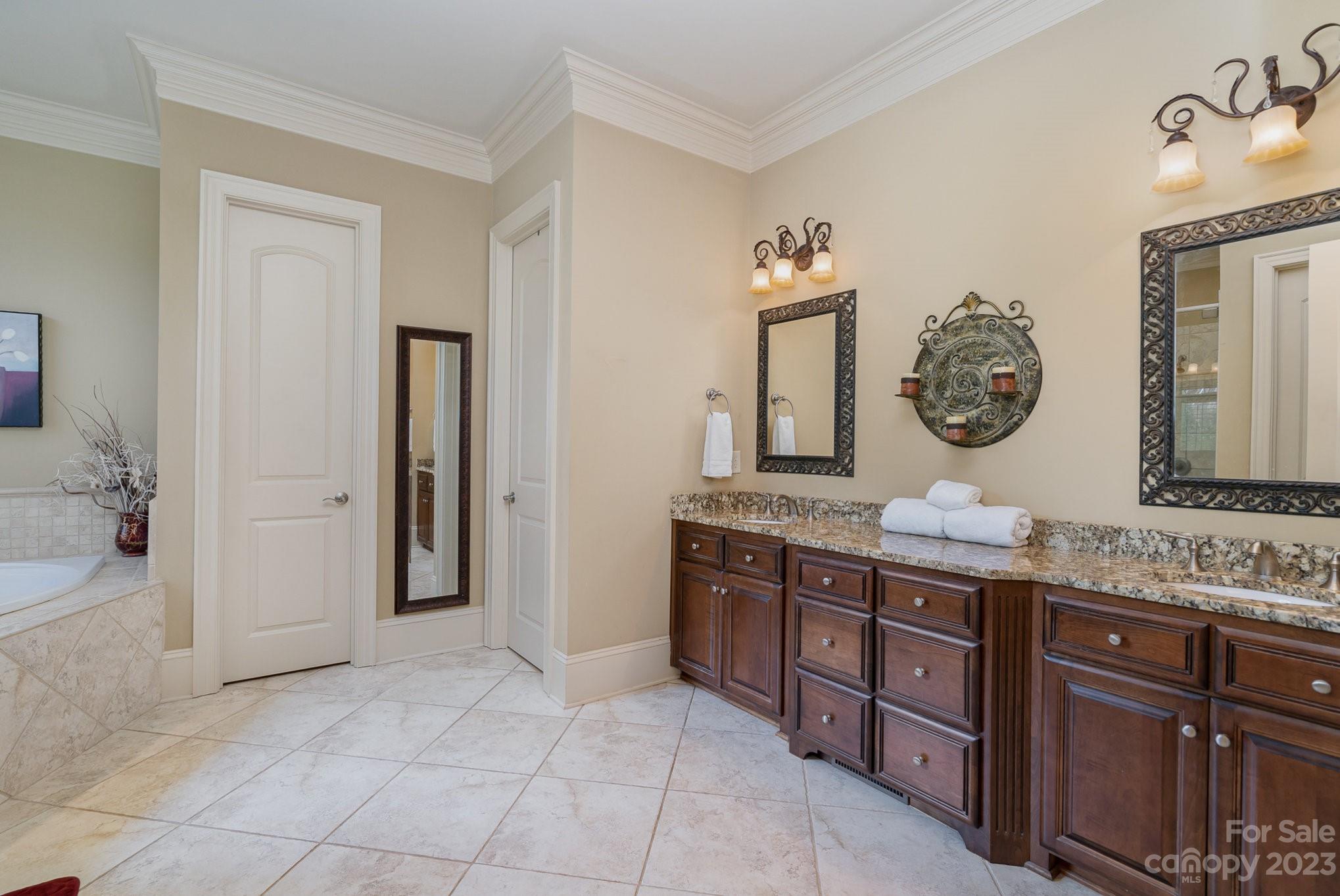 Carolina Coves - Residential