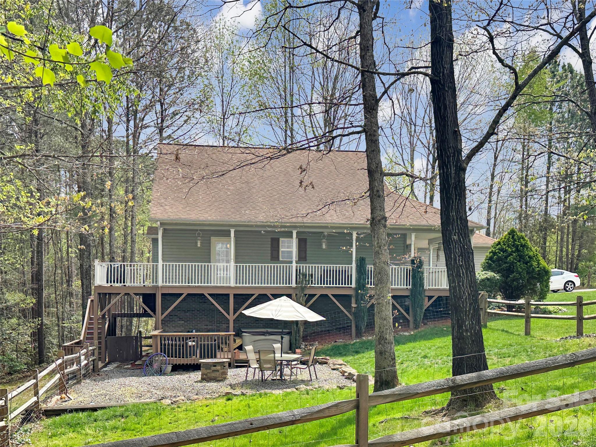 5106 Hanging Rock Court