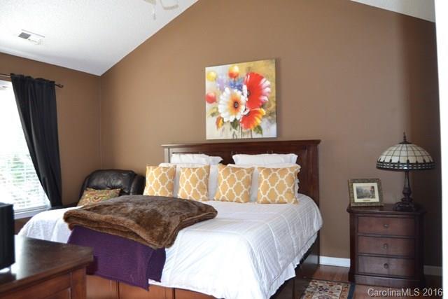 Lakeside - Residential