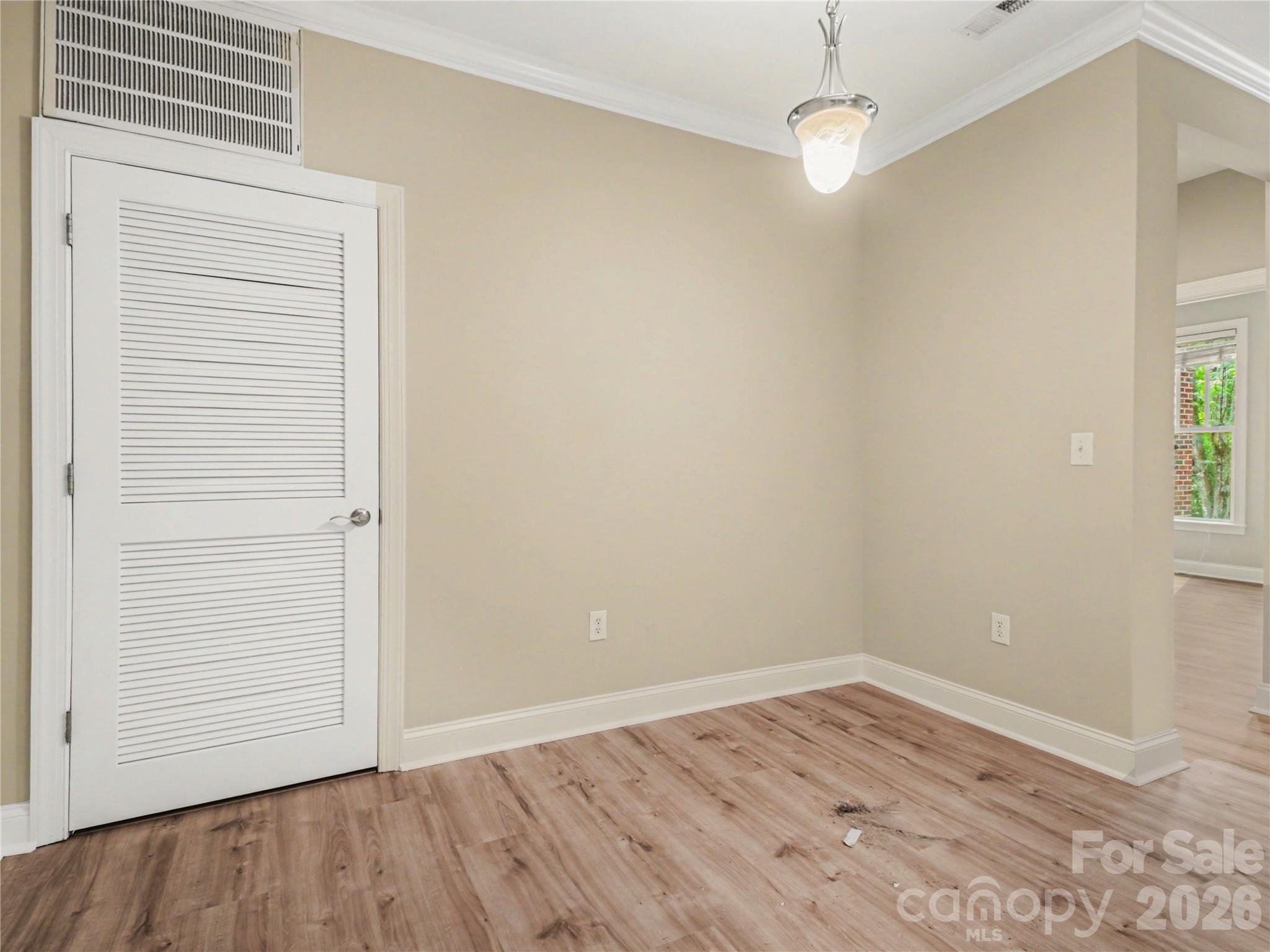 518 Clarice Avenue 201