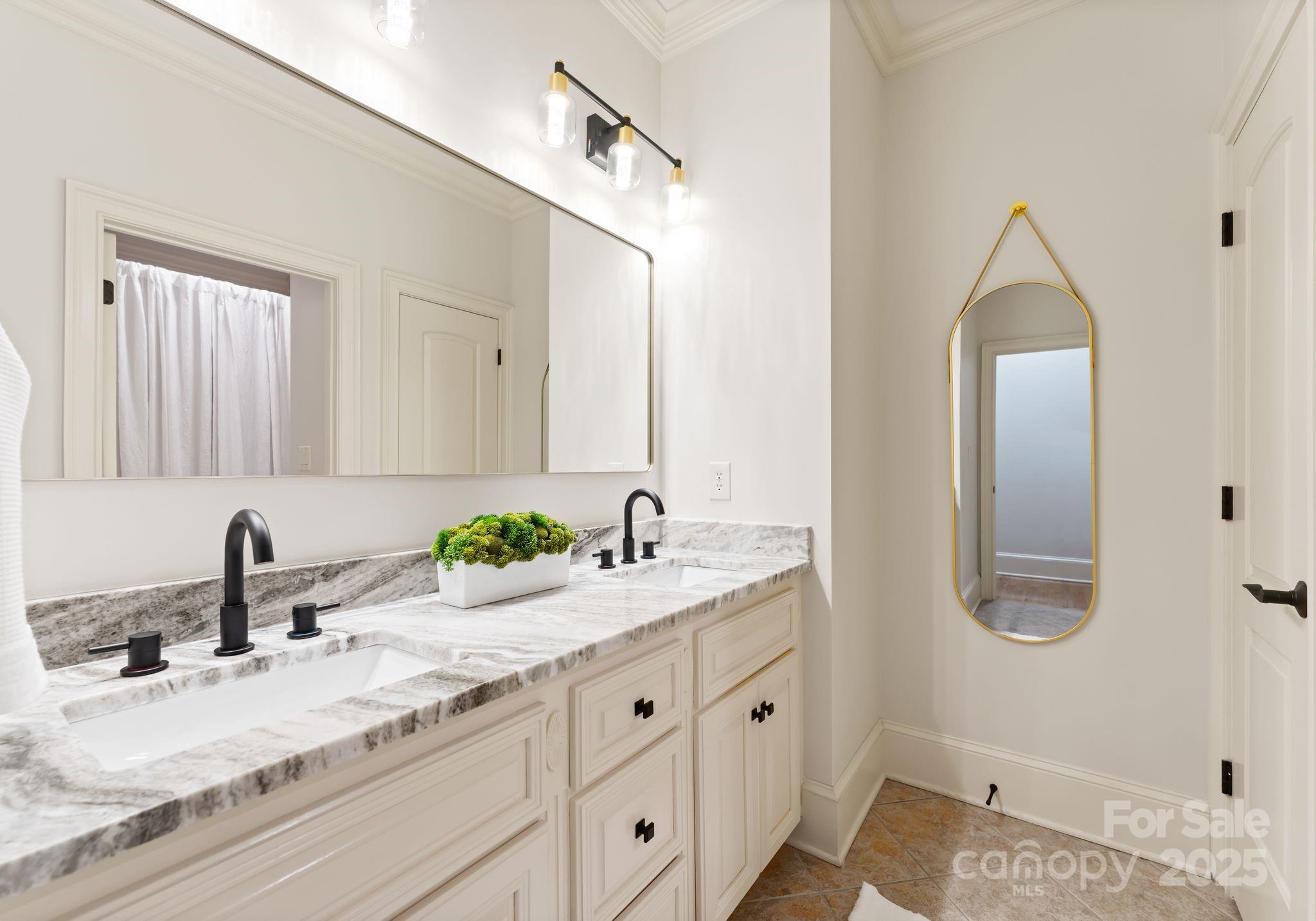 Williamsburg - Residential