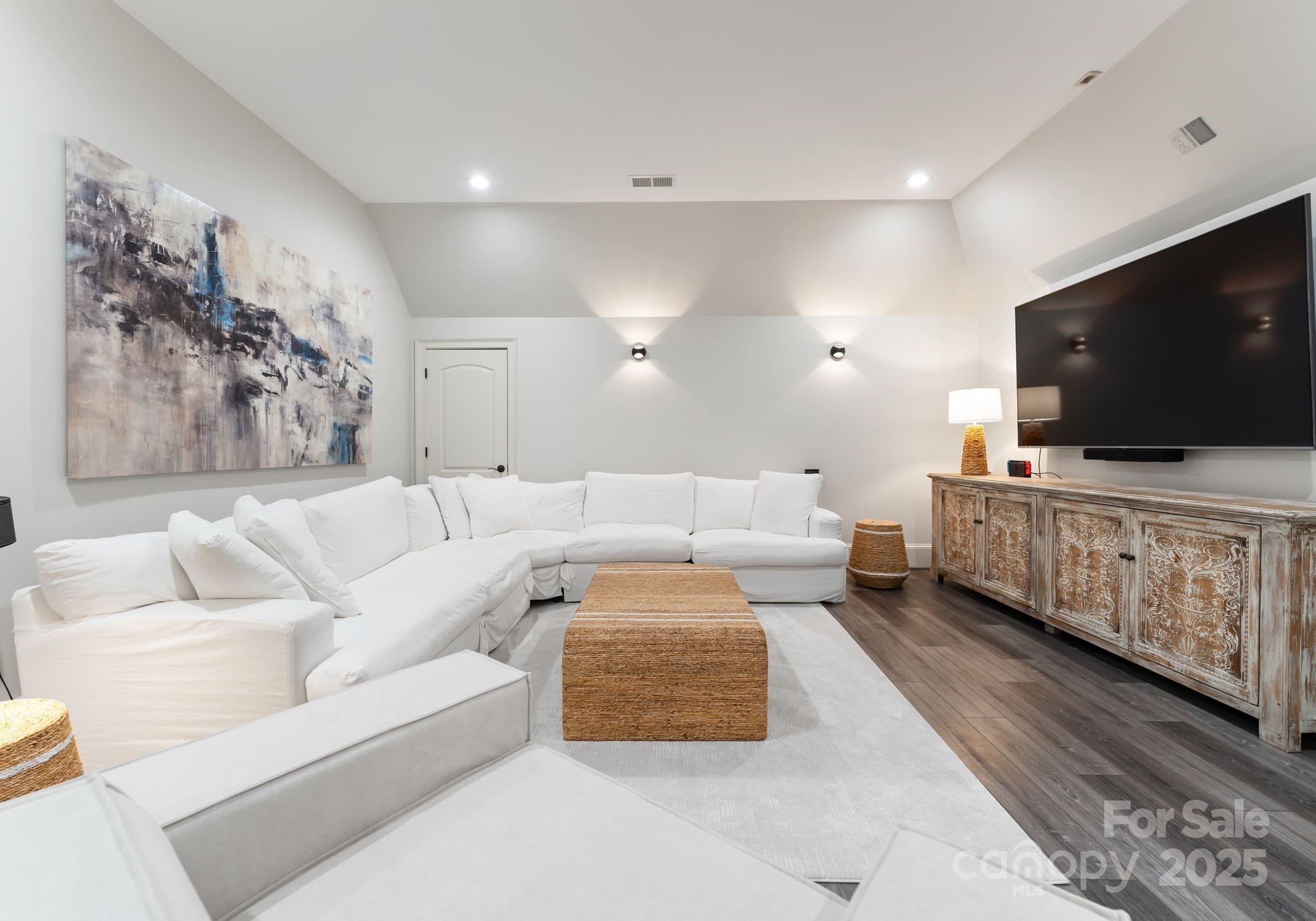 Williamsburg - Residential