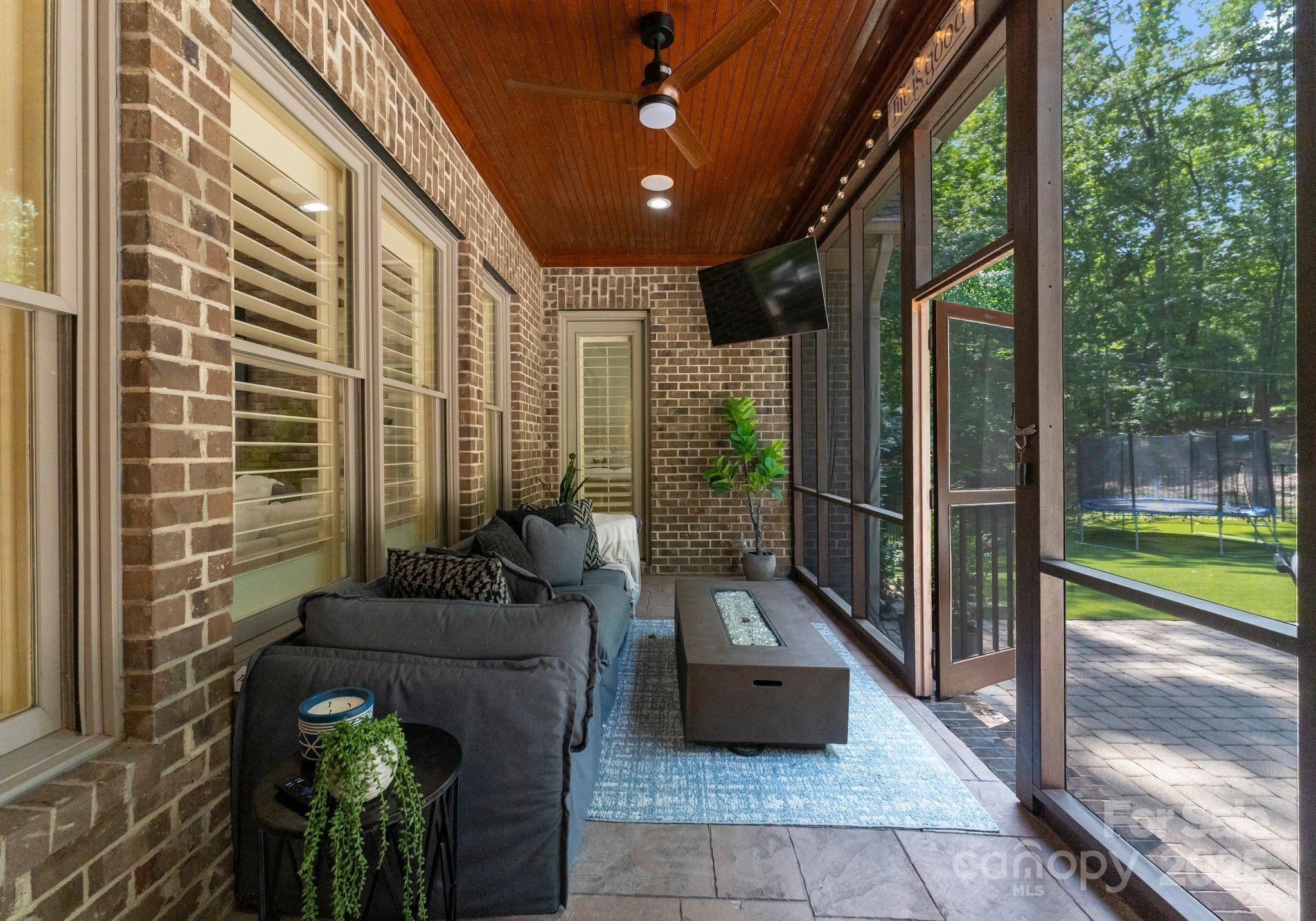 Williamsburg - Residential