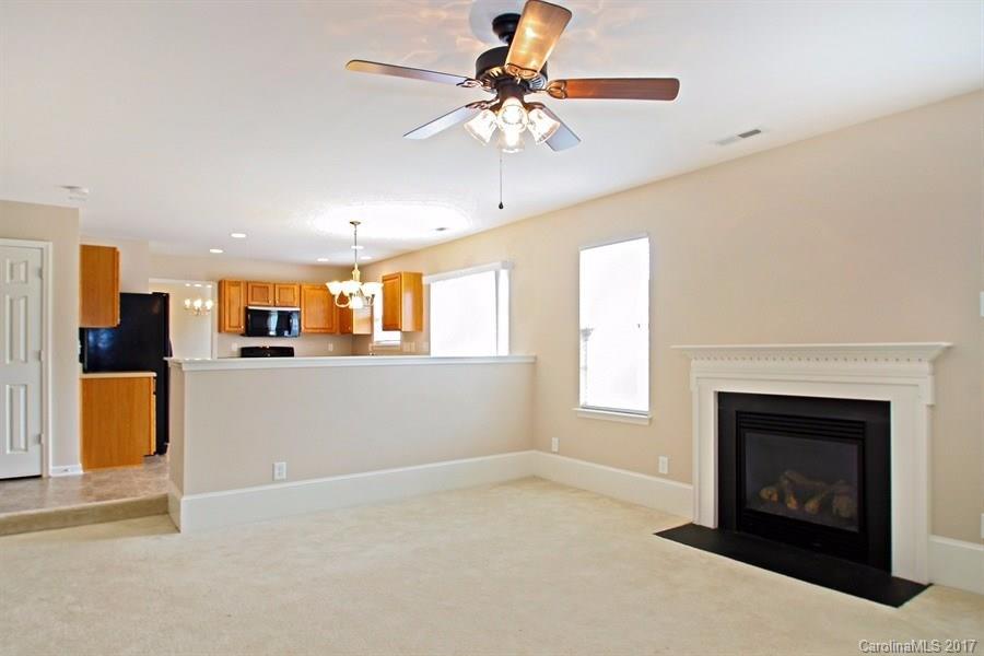 Lexington Commons - Residential Lease