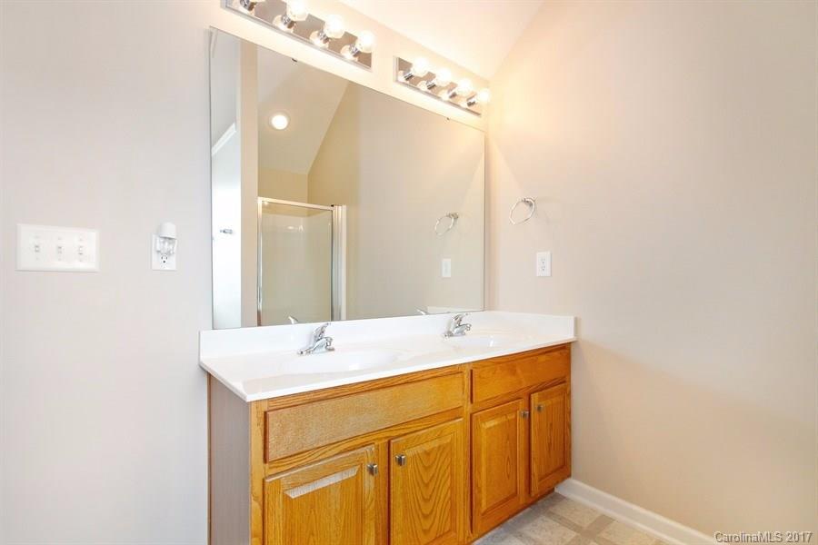 Lexington Commons - Residential Lease