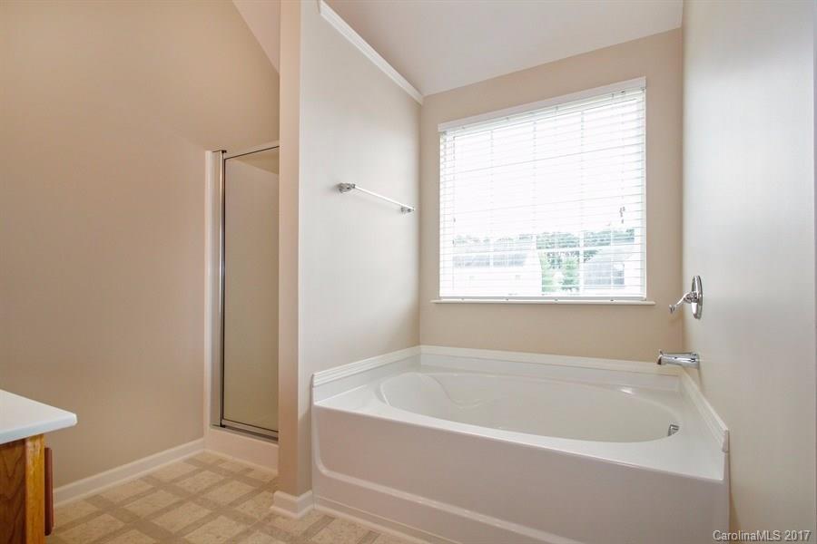 Lexington Commons - Residential Lease