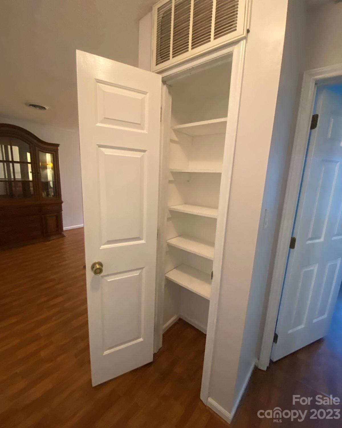 Parkwood Villas - Residential