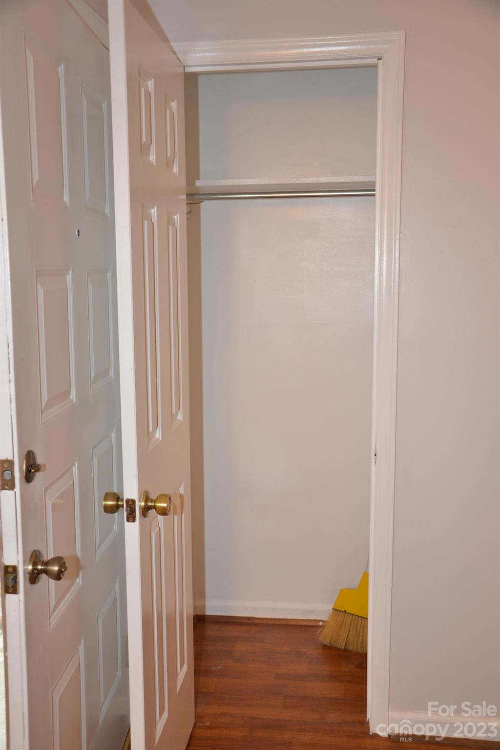 Parkwood Villas - Residential