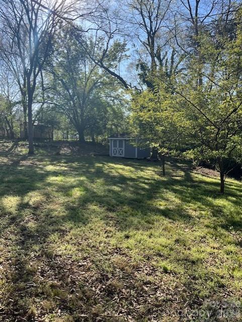 692 Radcliff Place NW