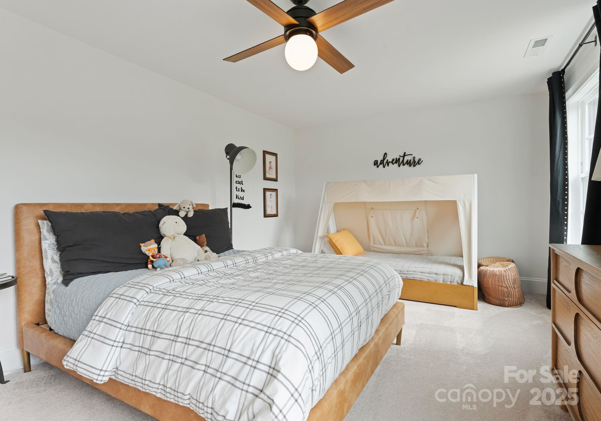 Oxford Manor - Residential