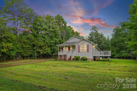 Photo of 147 Island Terrace Road, Statesville, NC 28677 (MLS # 4416211)
