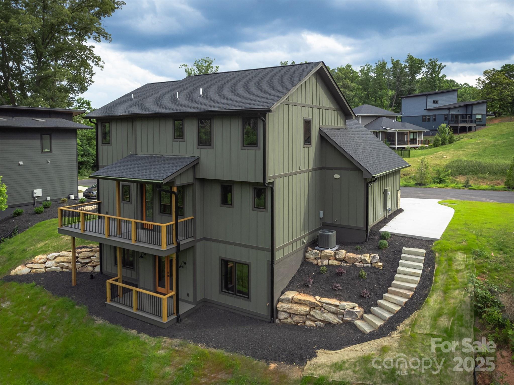 117 Rough Bark Trail