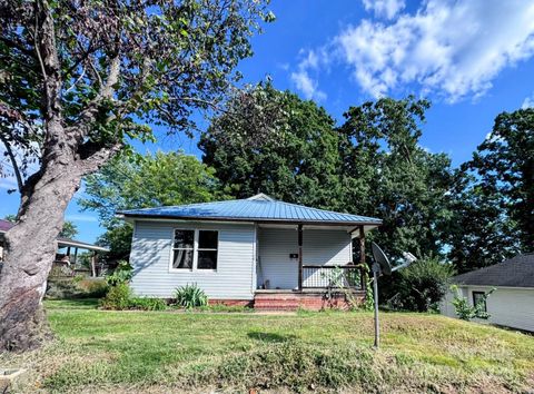 19 Thole Street Marion NC 28752