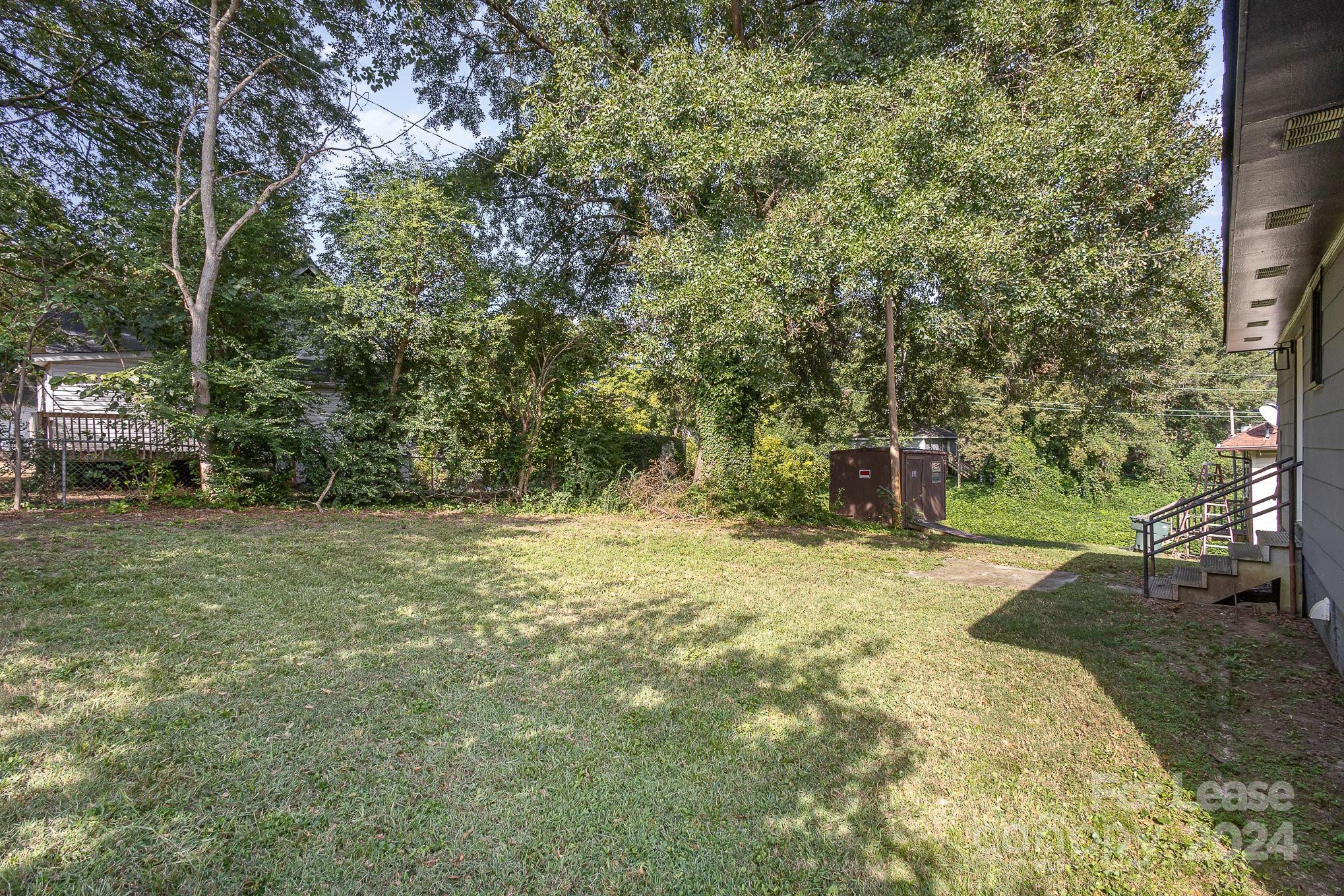 Firestone Textiles Inc - Residential Lease