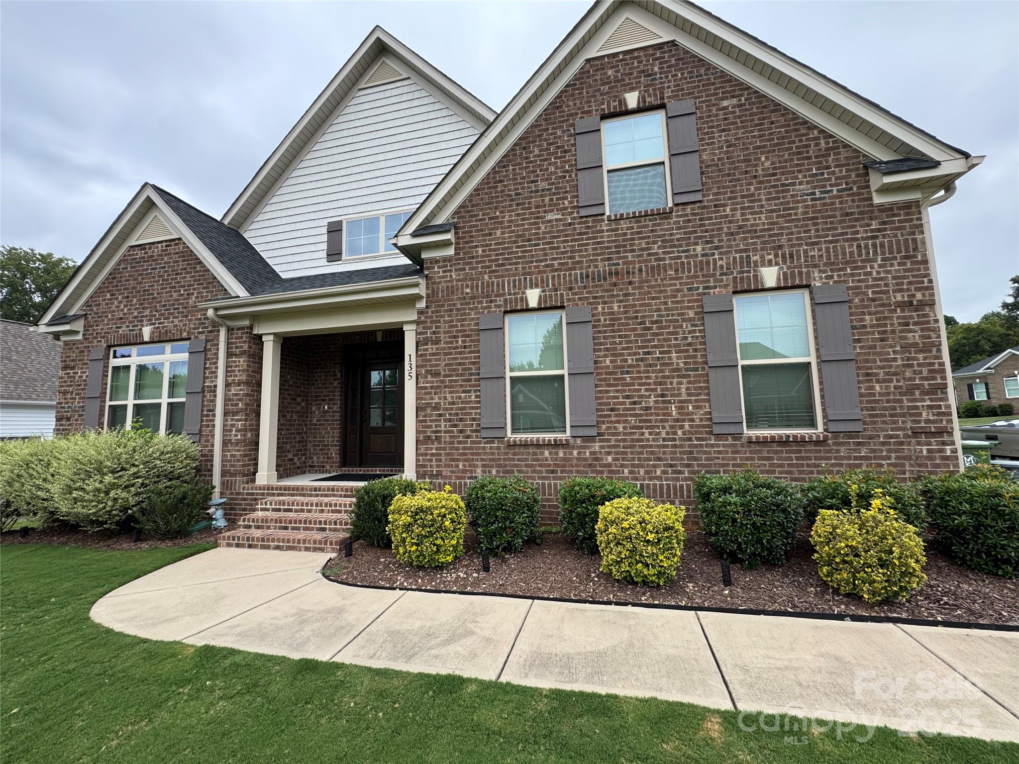 135 Coral Rutledge Drive 37