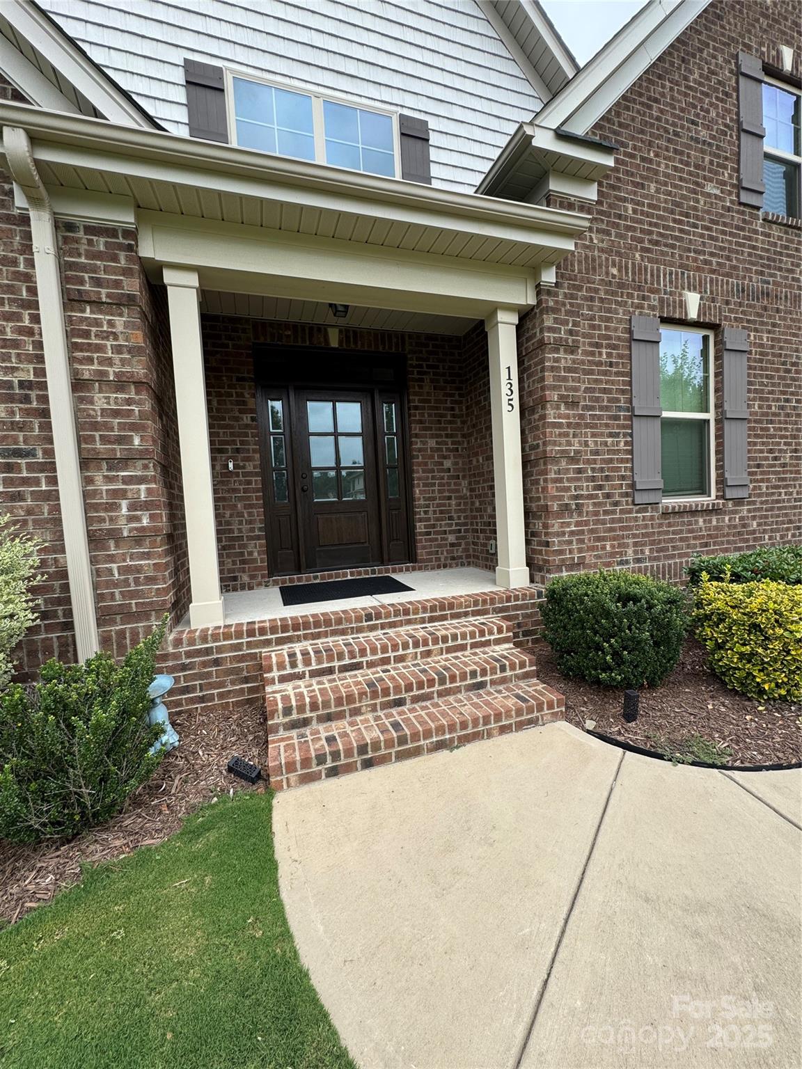 135 Coral Rutledge Drive 37