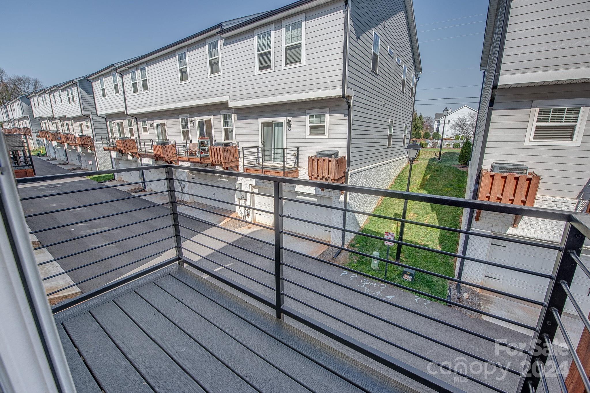 Belmont Crossing - Residential