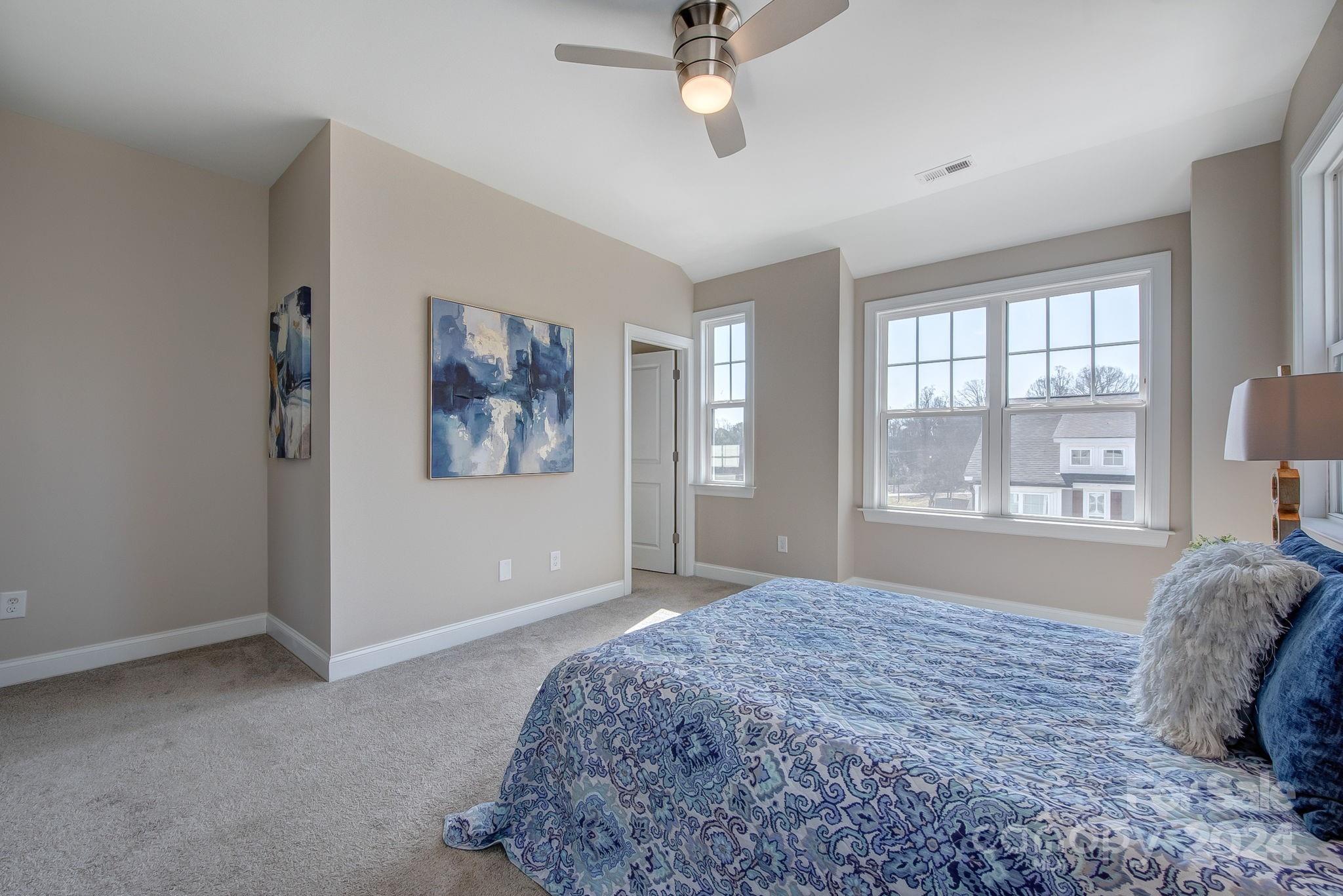 Belmont Crossing - Residential