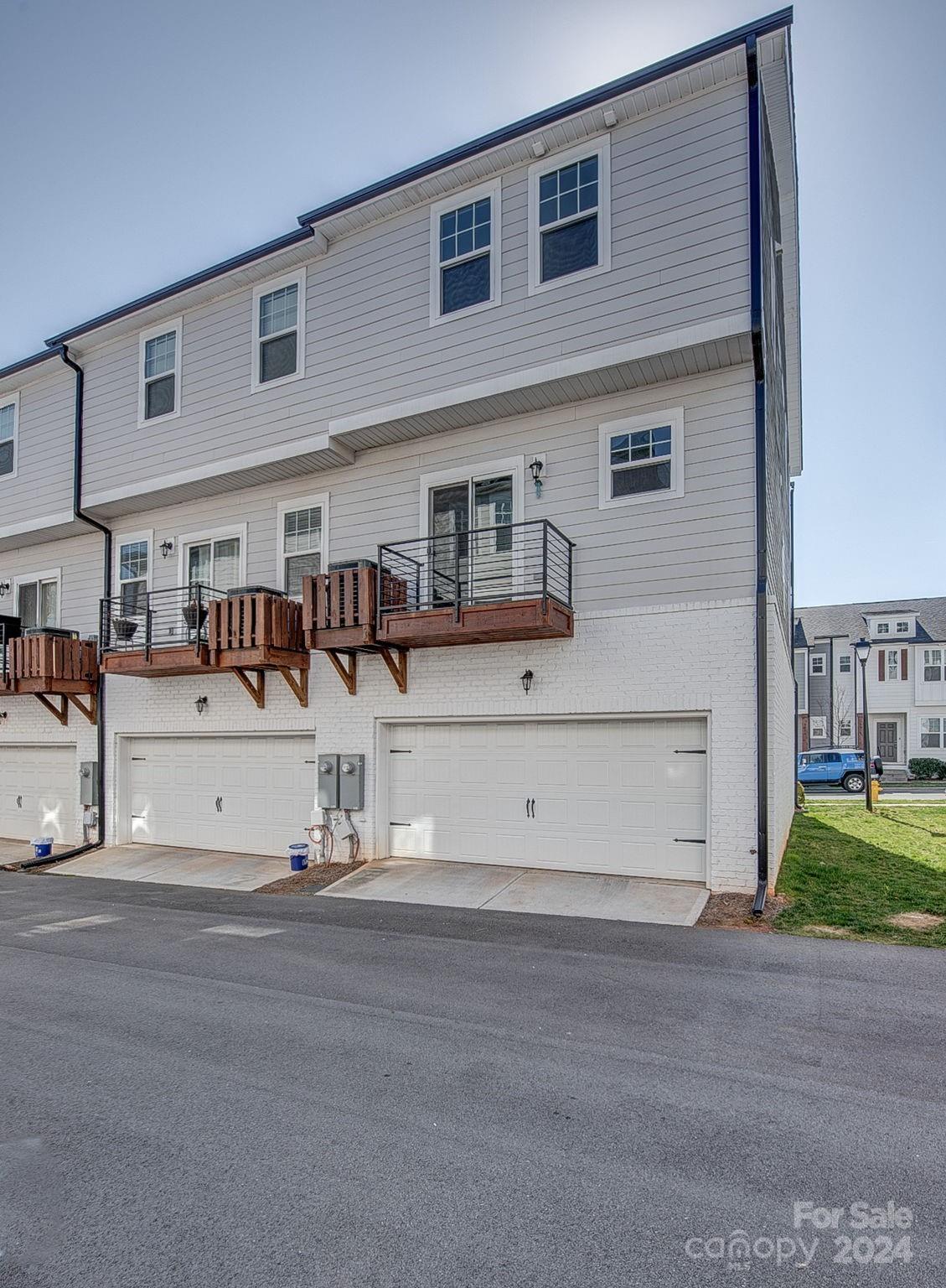 Belmont Crossing - Residential