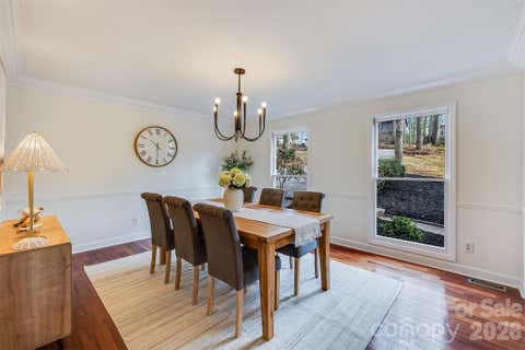 Photo of 8 Hickory Ridge Court, Lake Wylie, SC 29710 (MLS # 4337552)