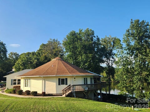 Photo of 6034 Lookout Heights Drive, Claremont, NC 28610 (MLS # 4421400)