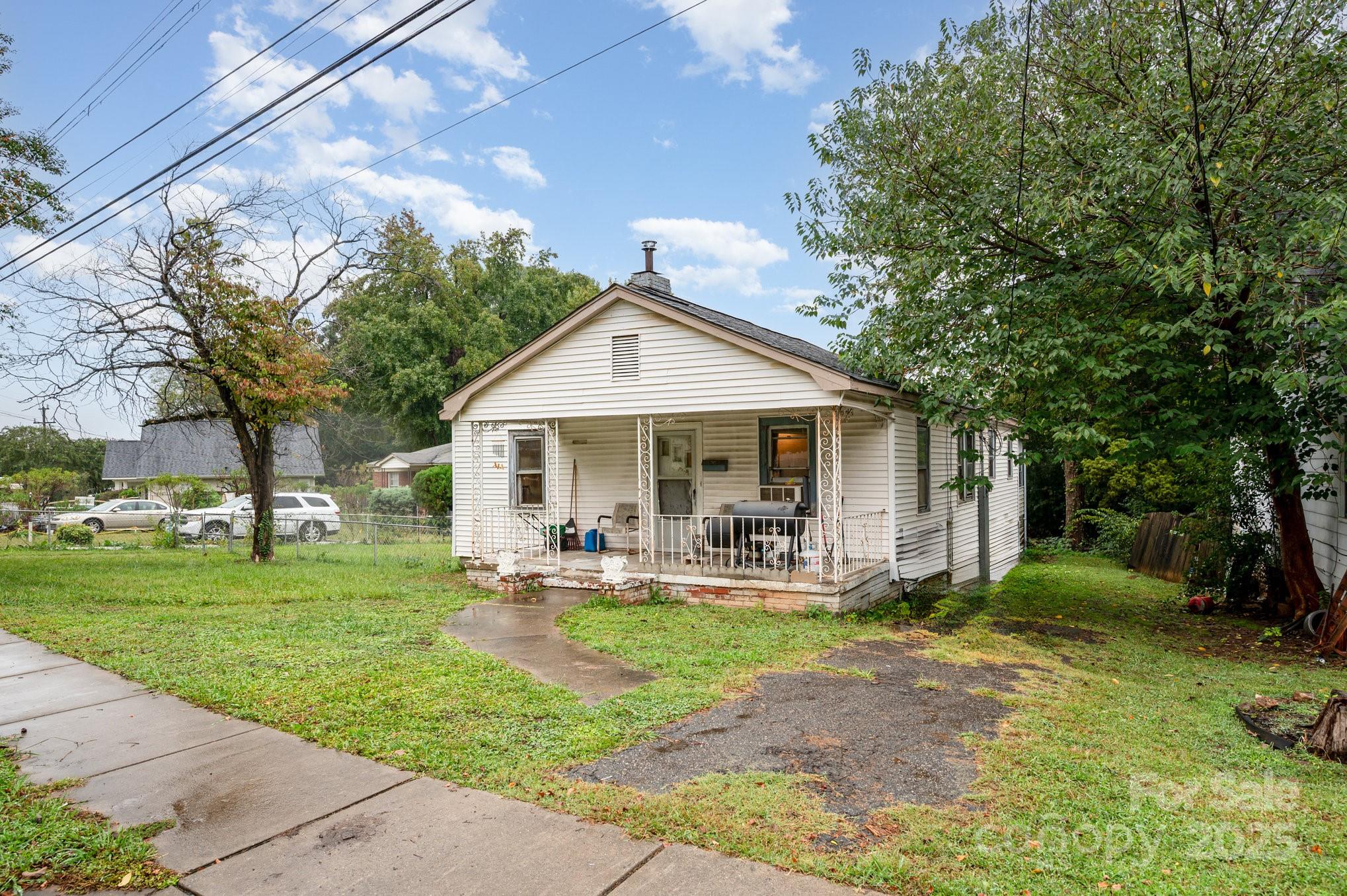 2428 Booker Avenue
