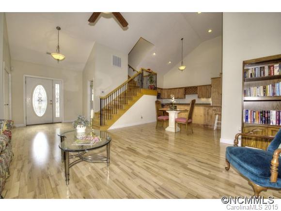 Town And Country Townhouses - Residential