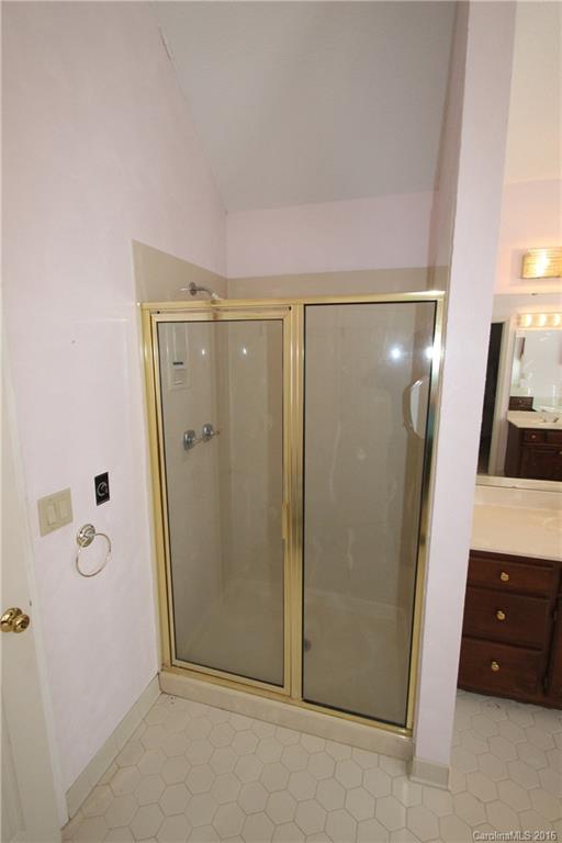 Carolando - Residential