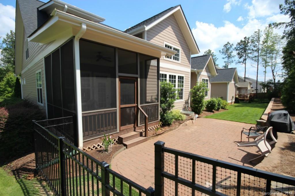 Lake Forest - Residential