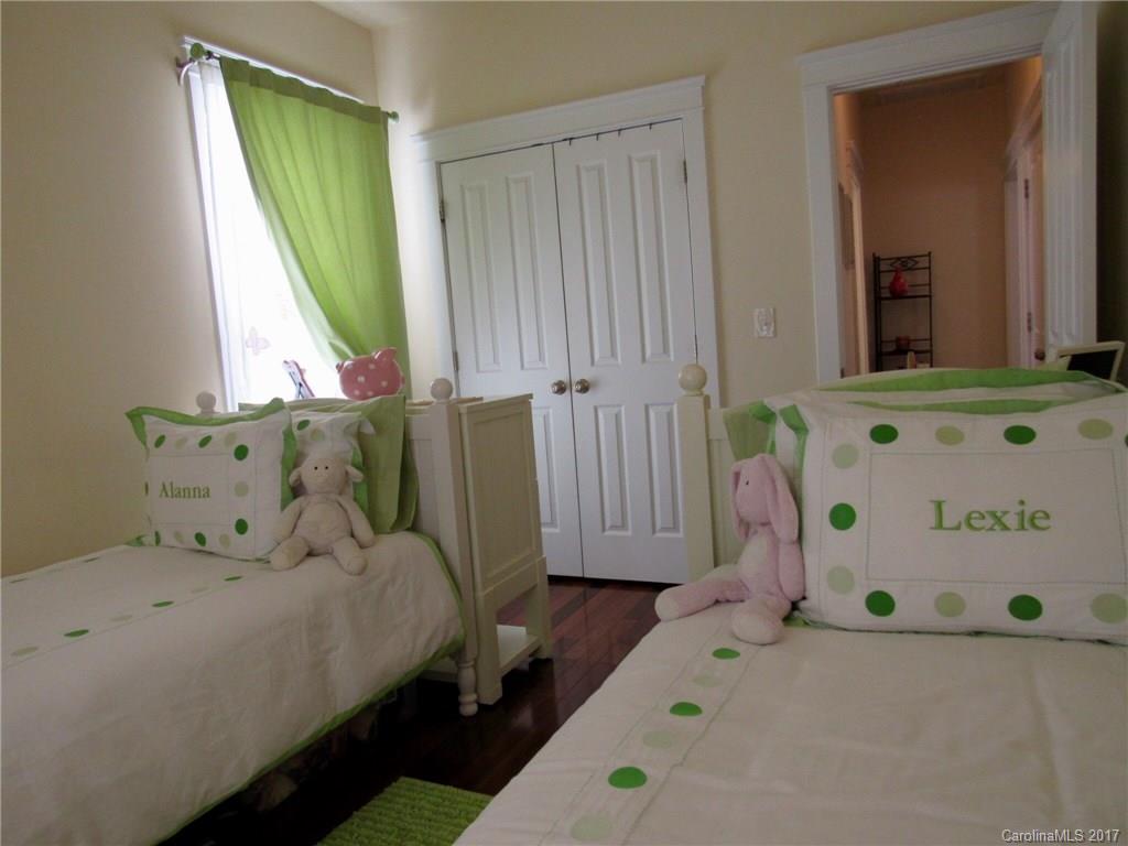 The Park At Oaklawn - Residential