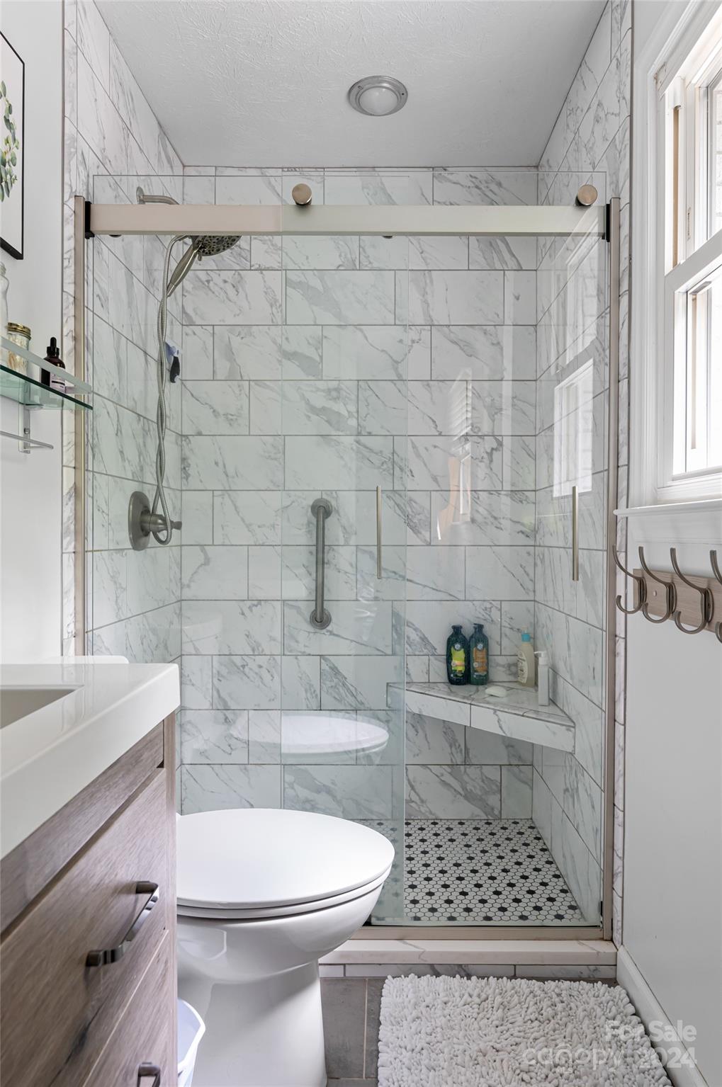 English Hills - Residential